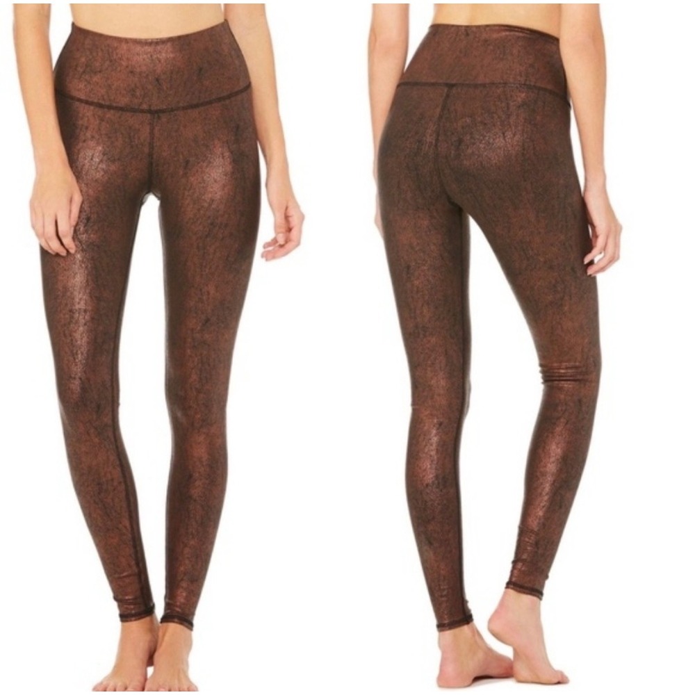Alo Yoga‎ High Waist Airbrush Leggings M Metallic Cracked Foil Copper Bronze